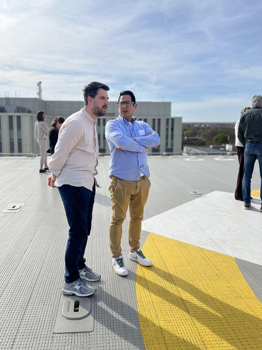 Zakenvriendenbijeenkomst 21