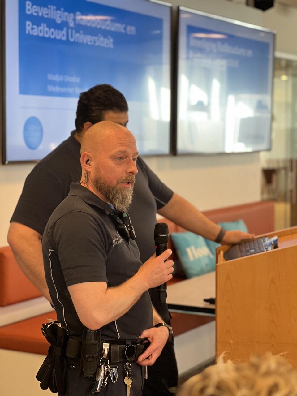 Zakenvriendenbijeenkomst 11