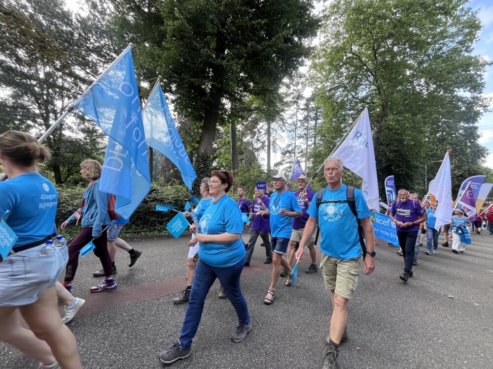 Vlaggenparade 2024 12