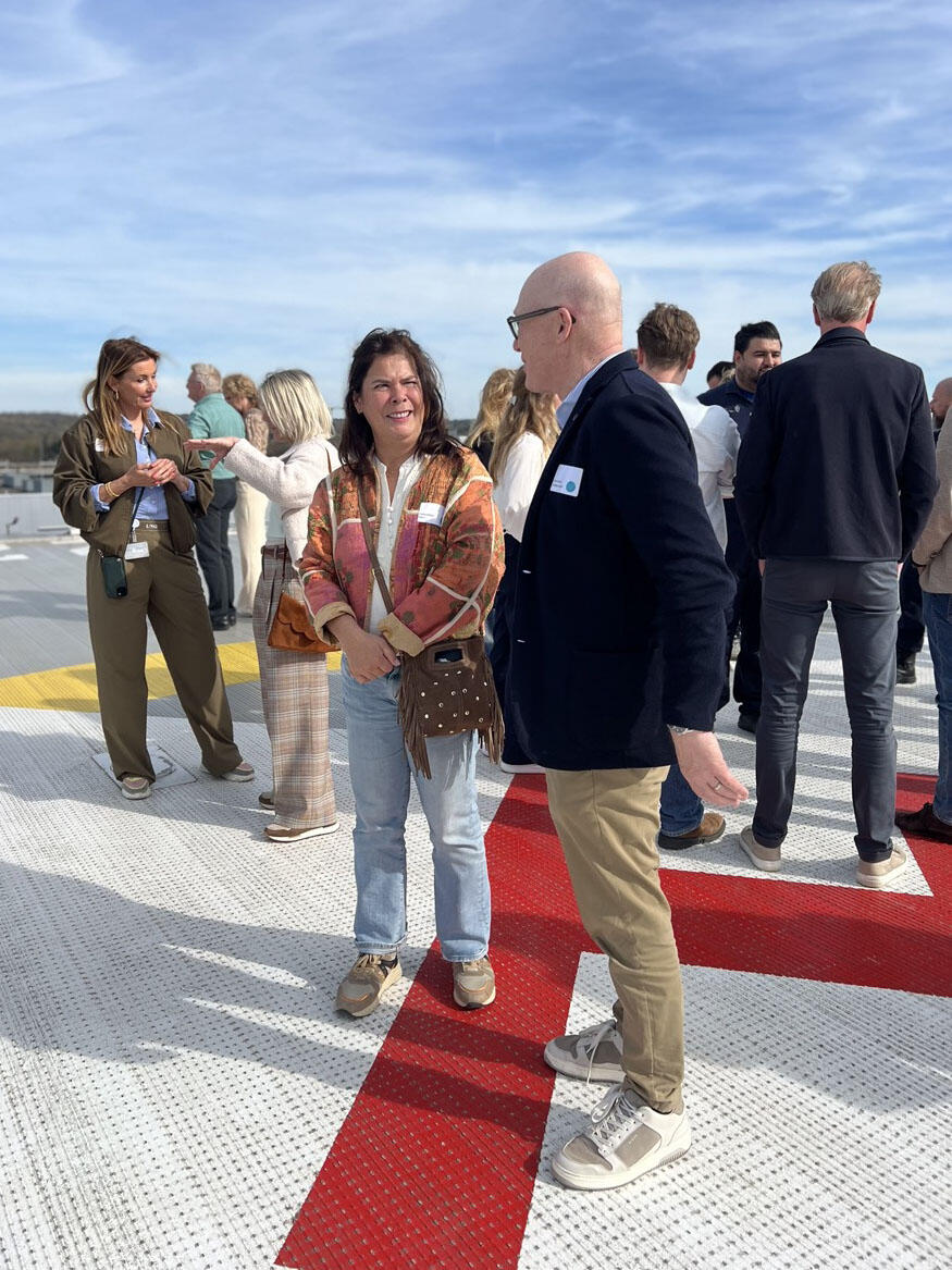 Zakenvriendenbijeenkomst 25