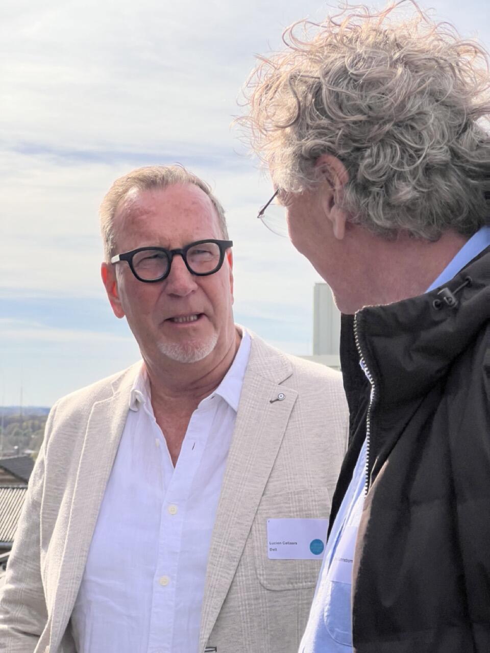 Zakenvriendenbijeenkomst 31