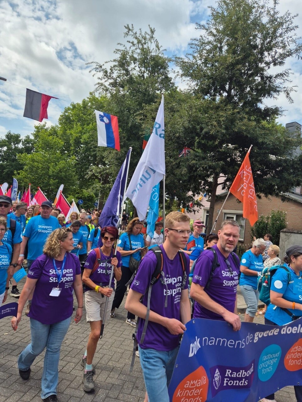 Wedren en Vlaggenparade 45