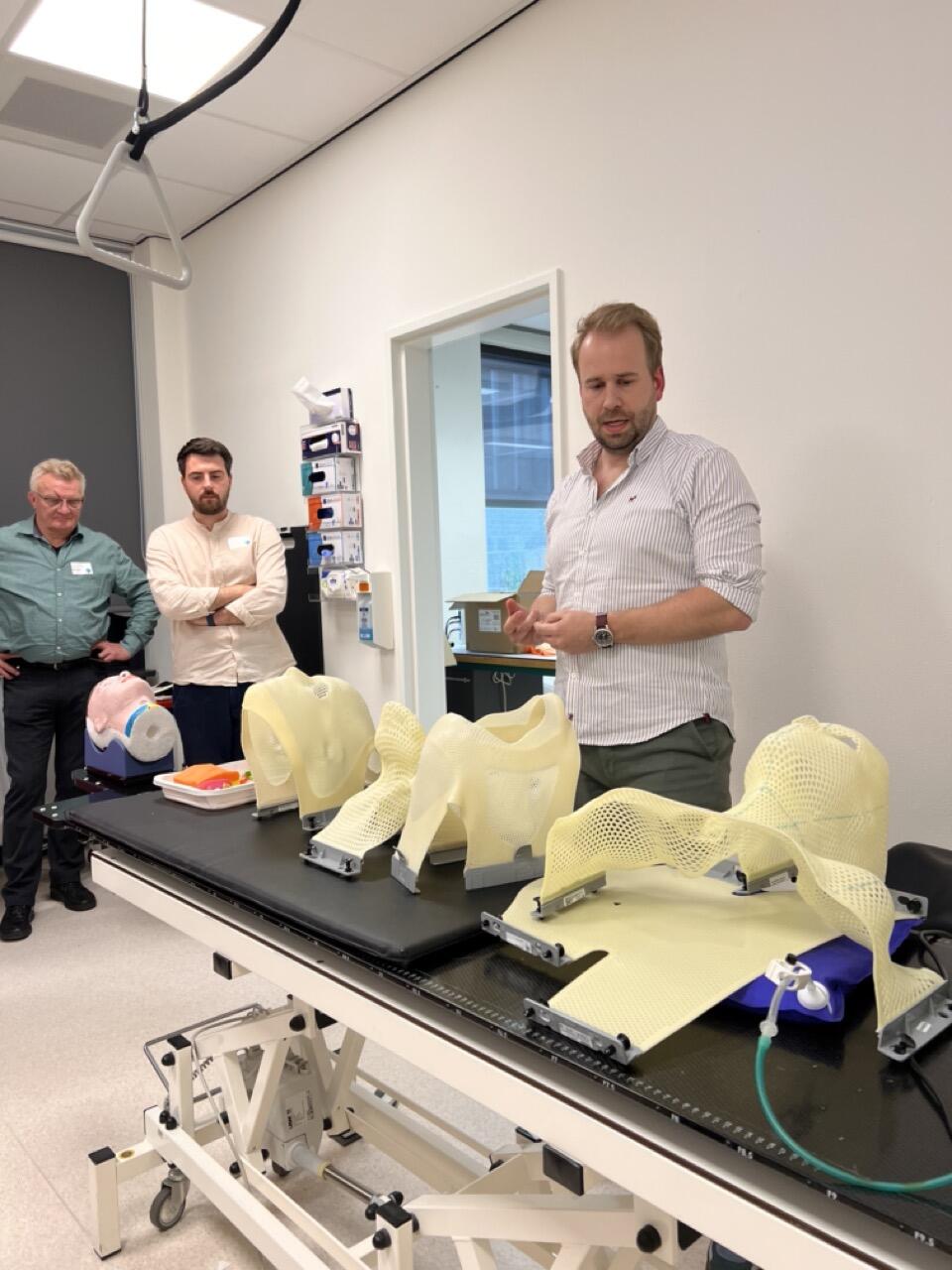 Zakenvriendenbijeenkomst 37