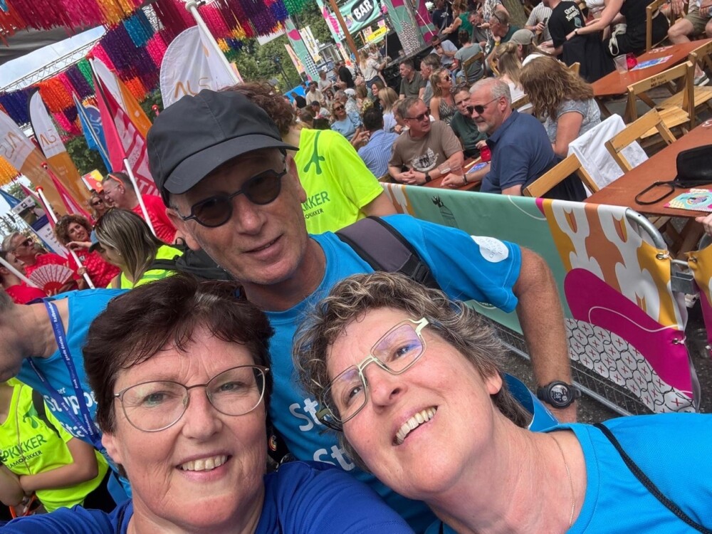 Wedren en Vlaggenparade 33